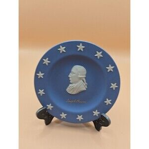 Wedgwood Trinket Dish With Joseph Hewes 012529